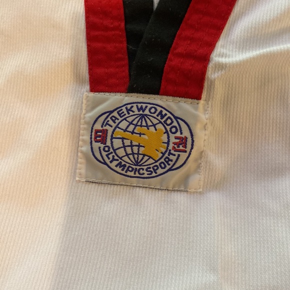 “Cobra Kai”🤷🏼‍♀️Taekwondo uniform - Picture 2 of 5